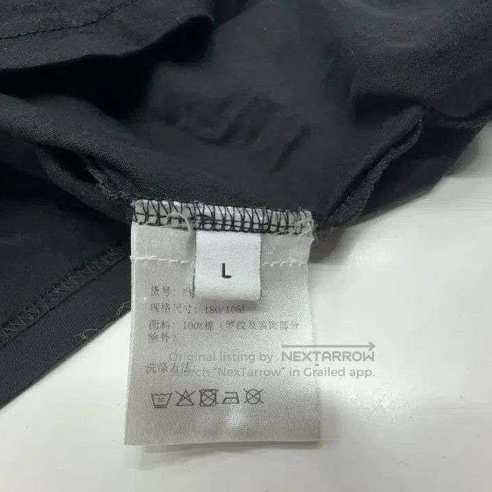 Givenchy Givenchy Men's Logo Print Short Sleeve T-shirt. Size US L / EU 52-54 / 3 - 5 Thumbnail
