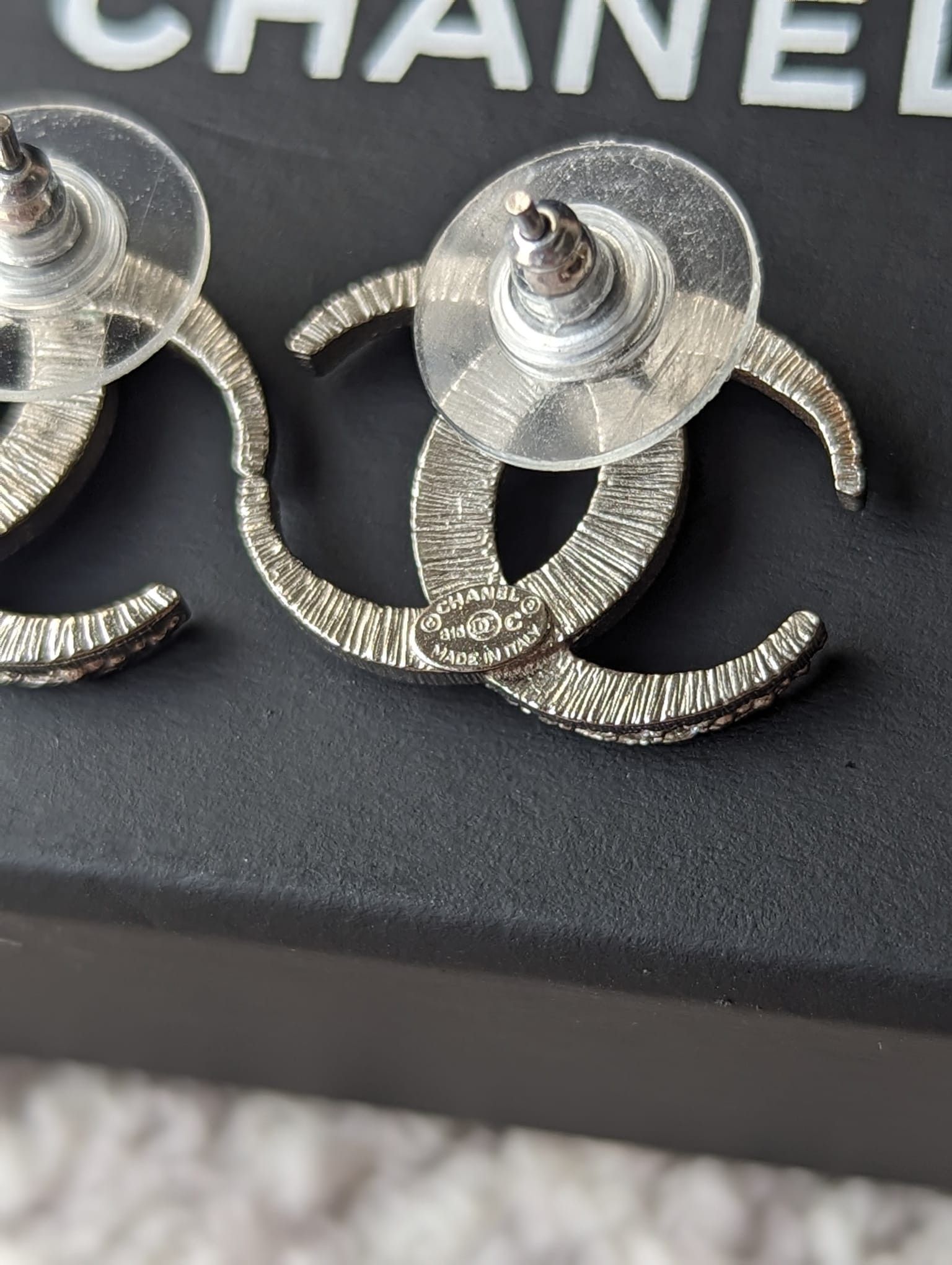 Chanel Chanel CC B15C Logo Dubai Moon Crystal SHW Earrings Box Size ONE SIZE - 10 Thumbnail
