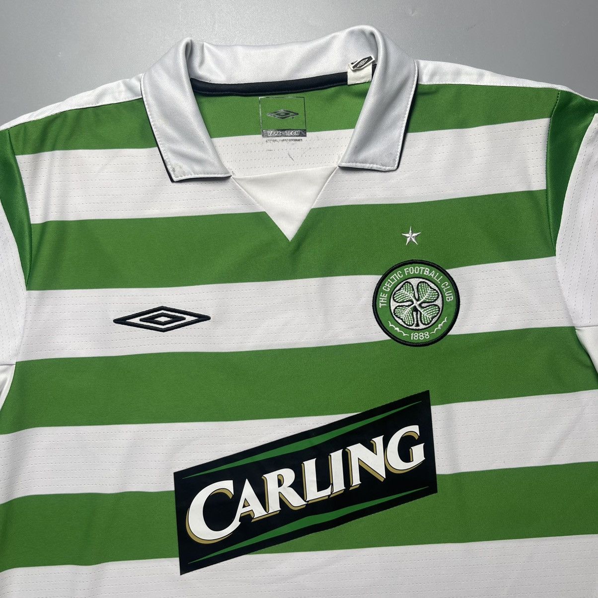 Umbro CELTIC UMBRO 2004/2005 FOOTBALL HOME JERSEY #9 SUTTON Size US L / EU 52-54 / 3 - 4 Thumbnail