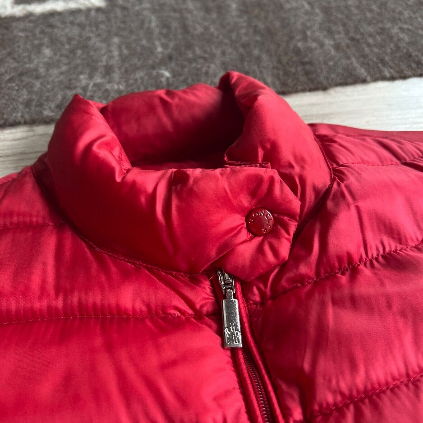 Moncler Moncler Down Feather Lightweight Jacket 8708AC Size S / US 4 / IT 40 - 4 Thumbnail