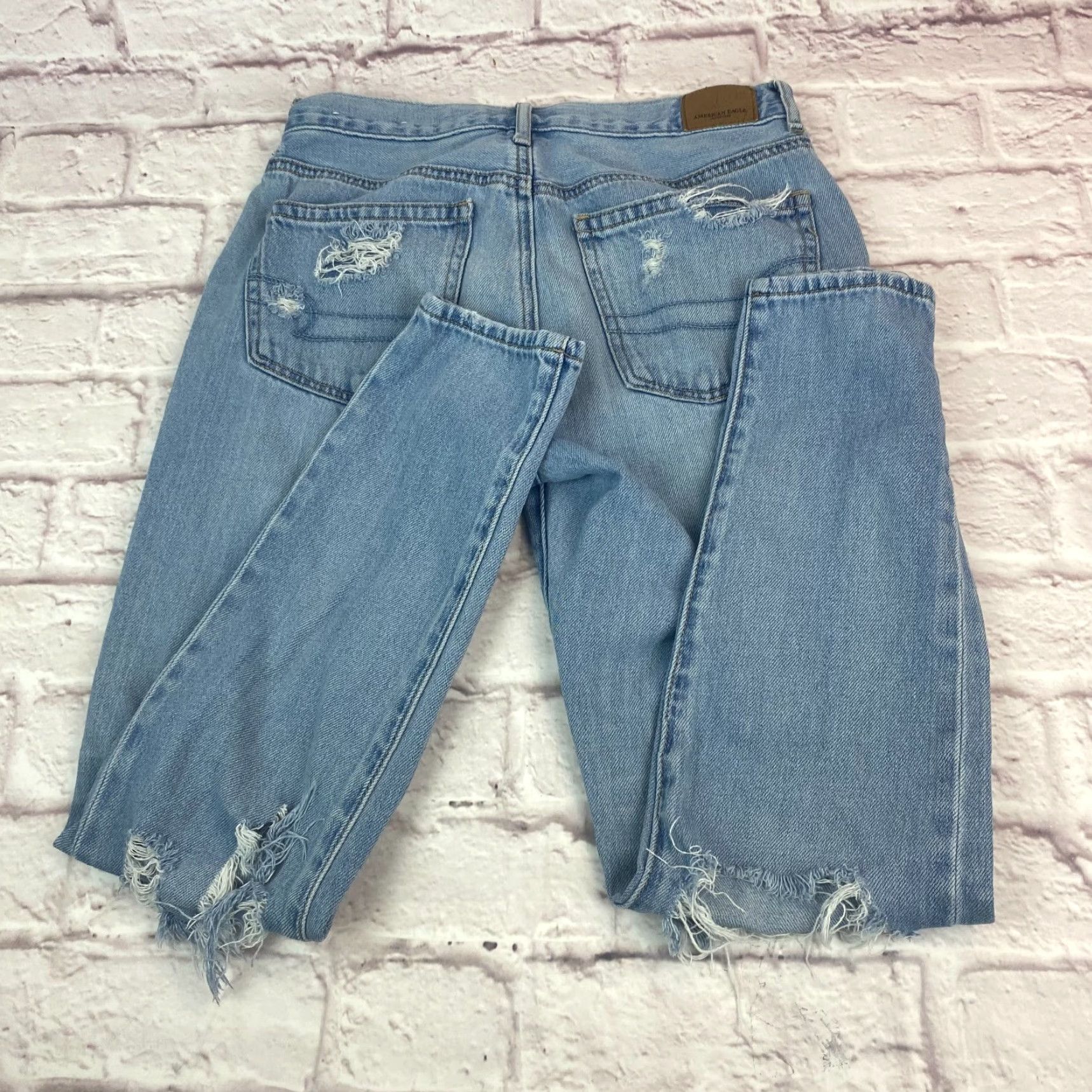 American Eagle Outfitters American Eagle Womens Girlfriend Jeans Size 2 Distressed Button Fly Size 26" / US 2 / IT 38 - 2 Thumbnail