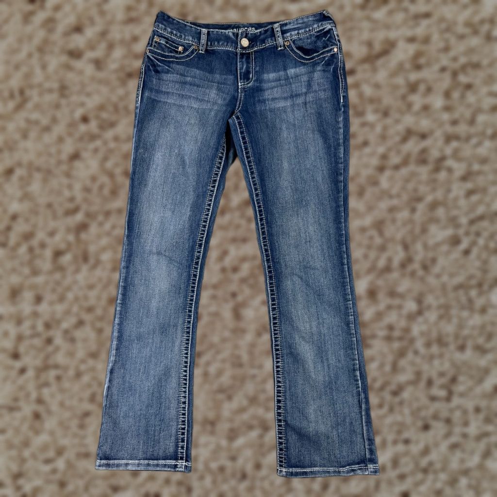 Vintage Maurines Women's Bootcut Jeans Size 9 Low Rise Blue Denim Western Embroidered, Stretch Size 30" / US 8 / IT 44 - 1 Thumbnail