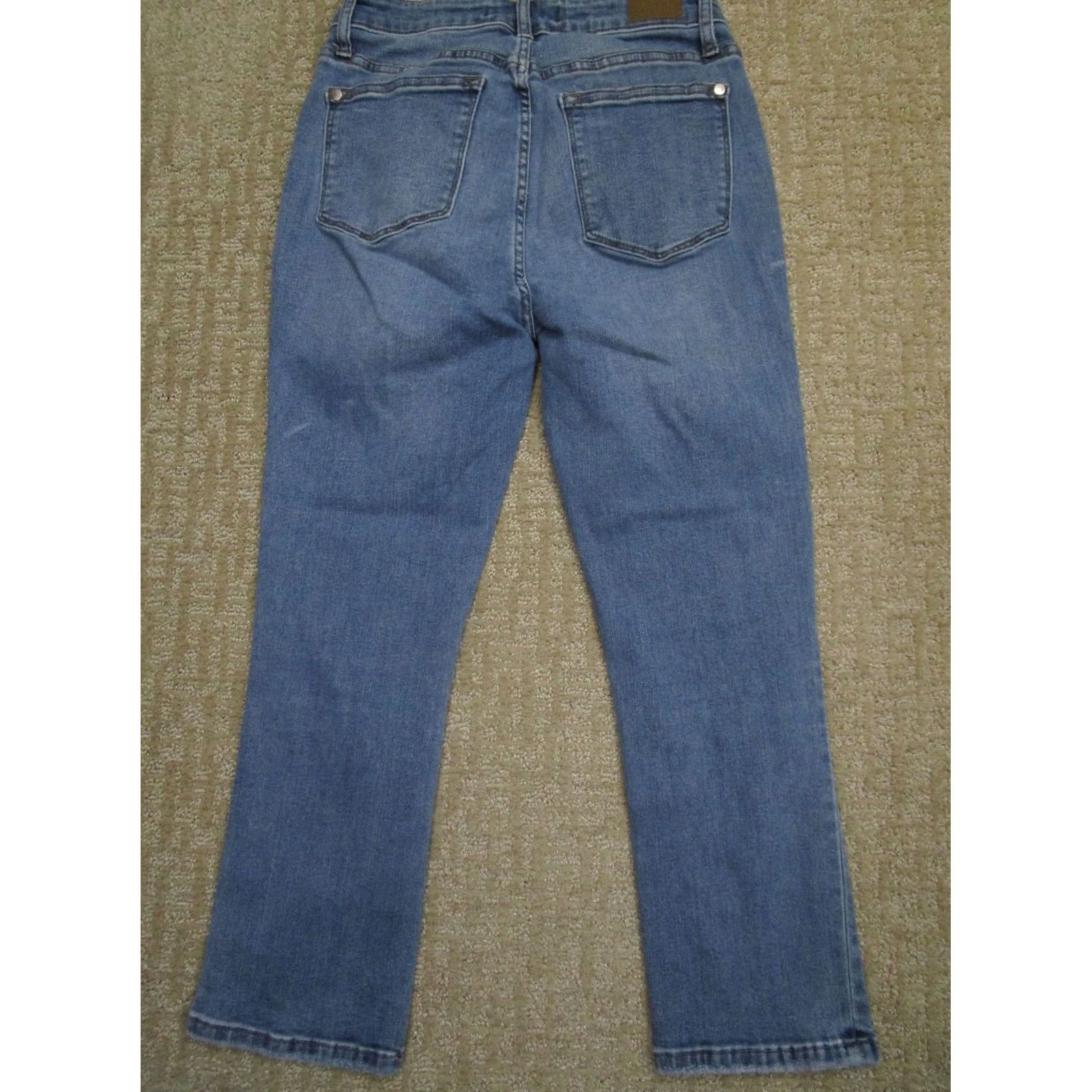 Denime Judy Blue Capris Women Blue Skinny Fit High Rise Light Wash Denim 28 Capris Jeans Logo 5-Pocket Womens Size 28" / US 6 / IT 42 - 3 Thumbnail