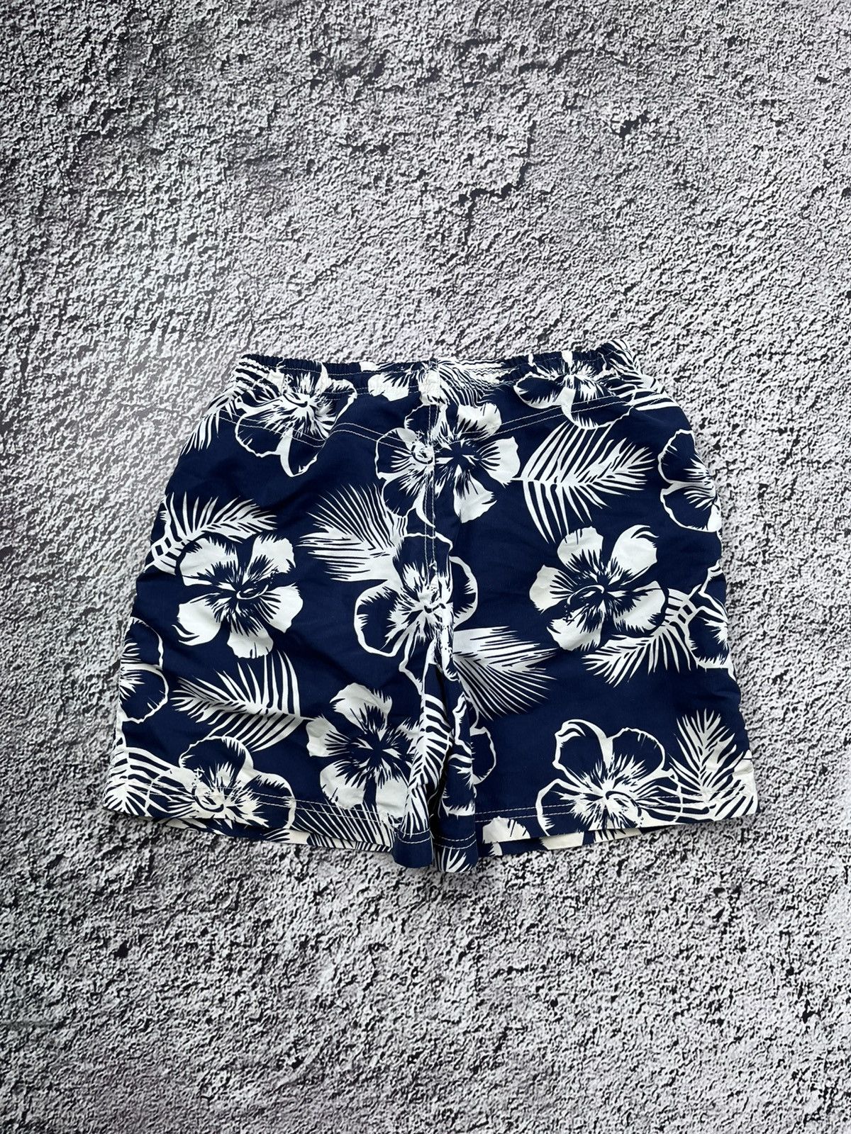 Vintage Vintage 90s art shorts streetwear Hawaiian style size S Size US 30 / EU 46 - 2 Thumbnail