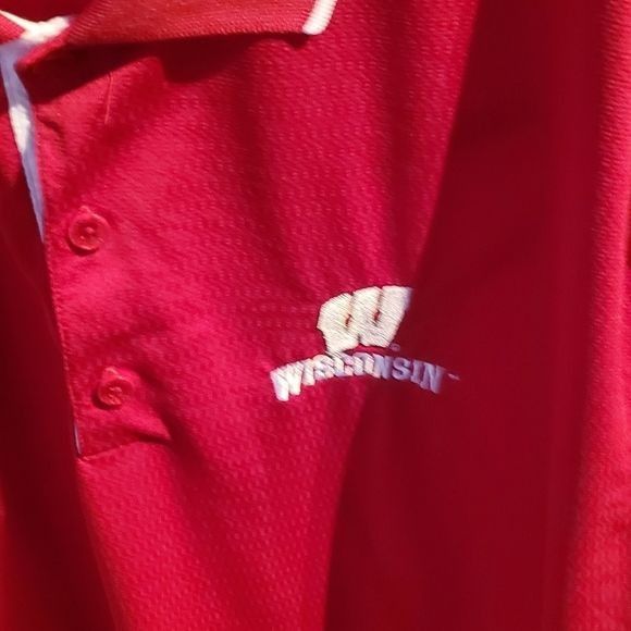 Antigua Antigua Red Embroidered Wisconsin Badgers Sz. L Polo Shirt Size US L / EU 52-54 / 3 - 3 Thumbnail