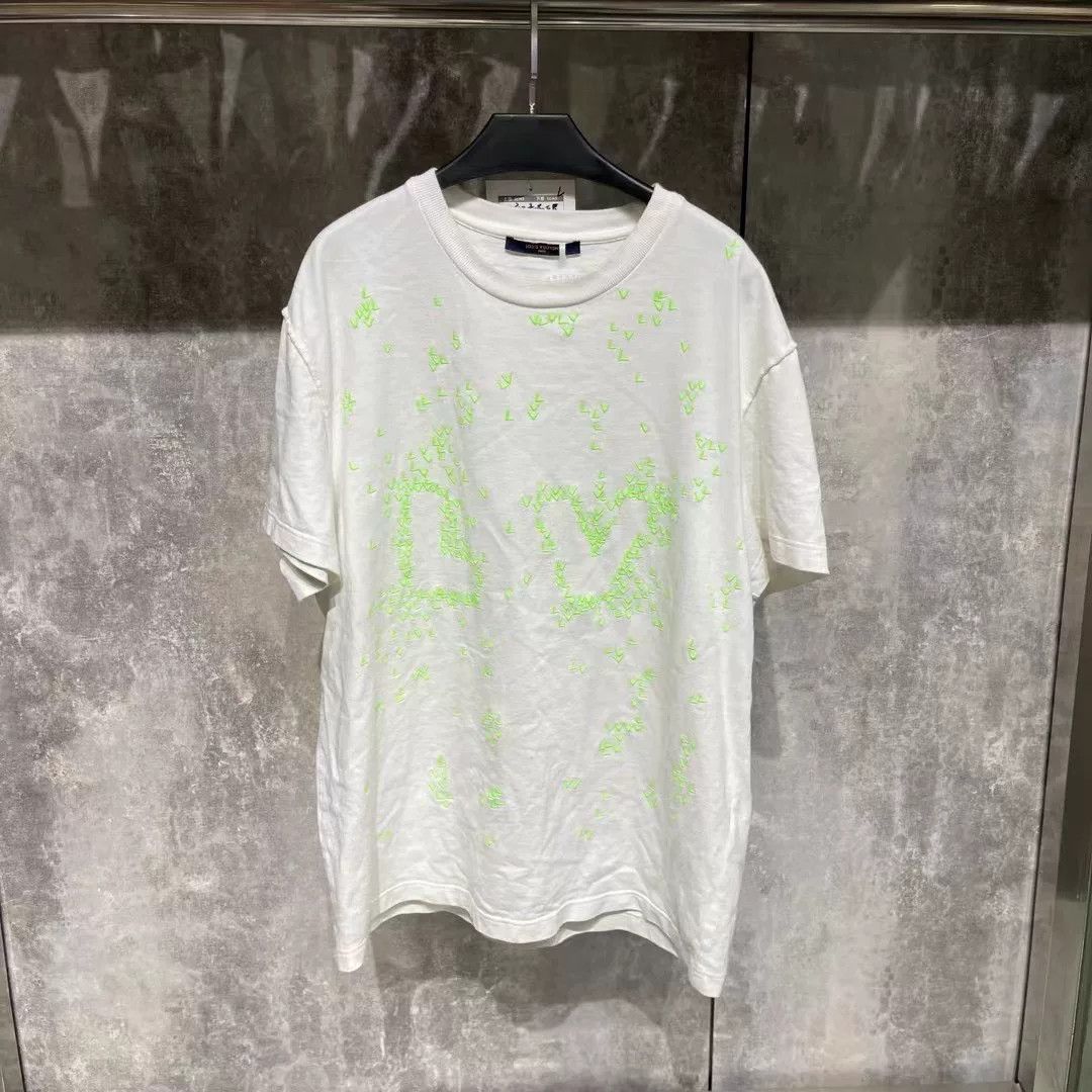 Louis Vuitton Louis Vuitton Embroidered Green T-Shirt l Men Size US L / EU 52-54 / 3 - 1 Thumbnail