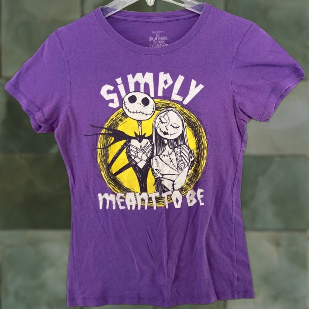 Vintage The Nightmare Before Christmas Women's T-Shirt Medium Purple Graphic Print Jack & Sally Christmas Size M / US 6-8 / IT 42-44 - 1 Thumbnail