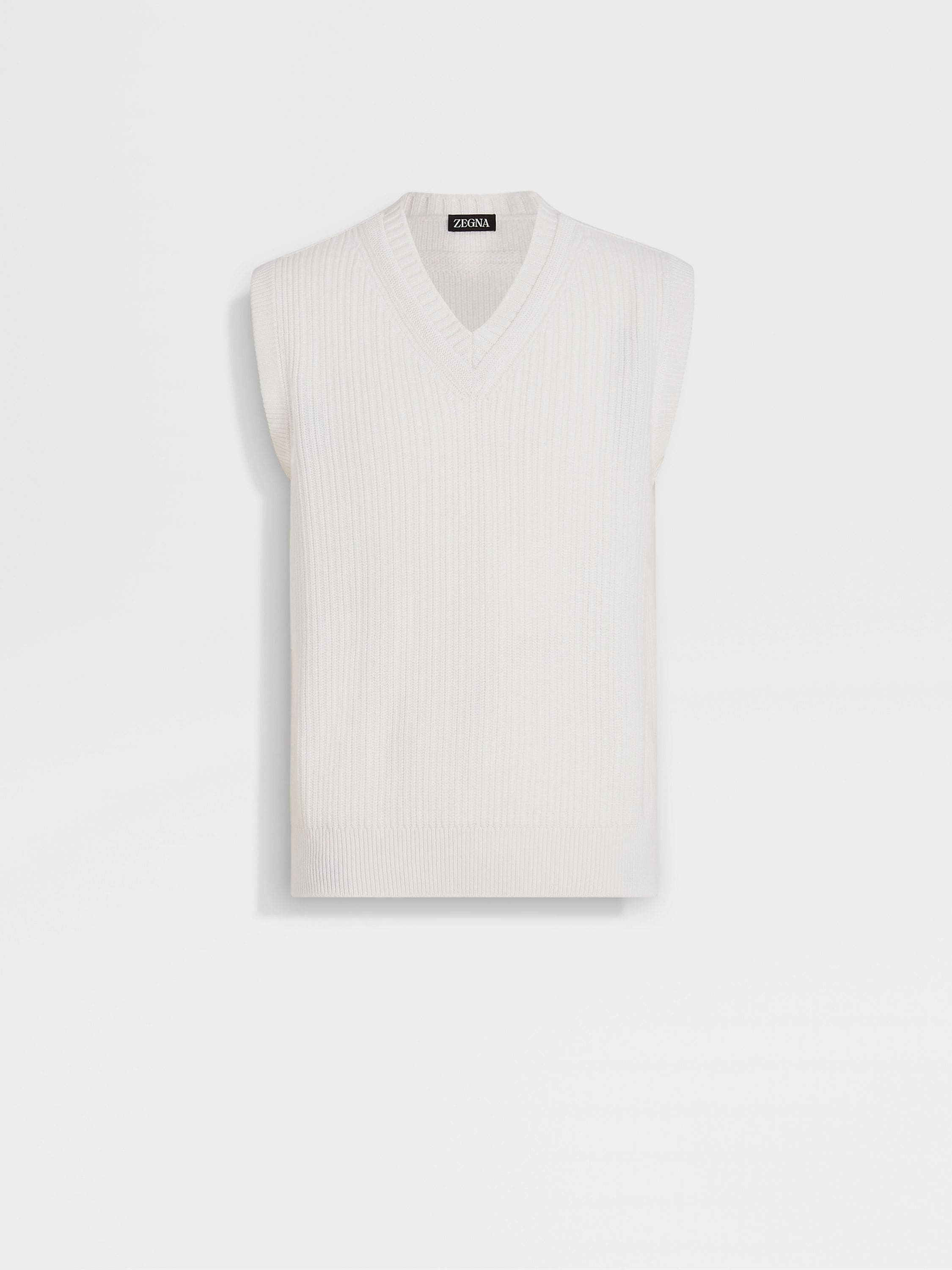 Ermenegildo Zegna o1s1rm0225 RUDQ8 Vest in White Size US L / EU 52-54 / 3 - 1 Thumbnail