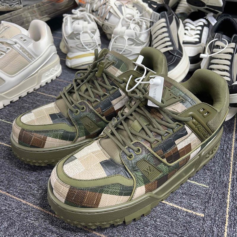 Louis Vuitton Trainer Maxi Leather Sneakers 0079