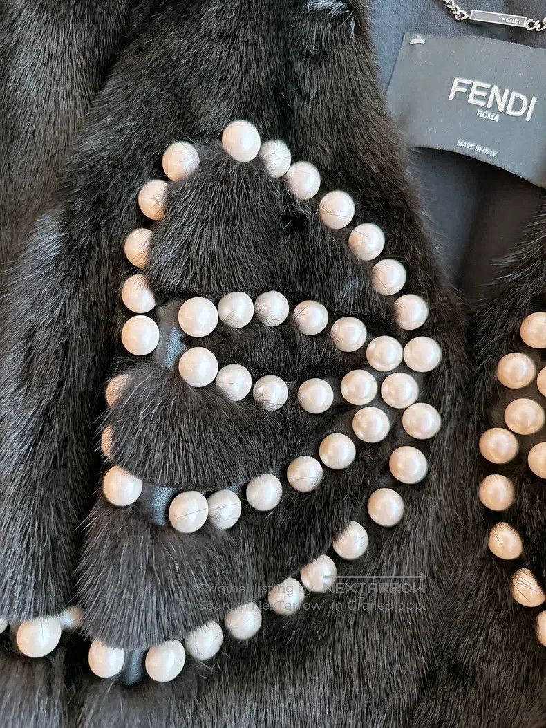 Fendi Fendi Pearl Bow Black Mink Fur Coat, Cloak Size XS / US 0-2 / IT 36-38 - 5 Thumbnail