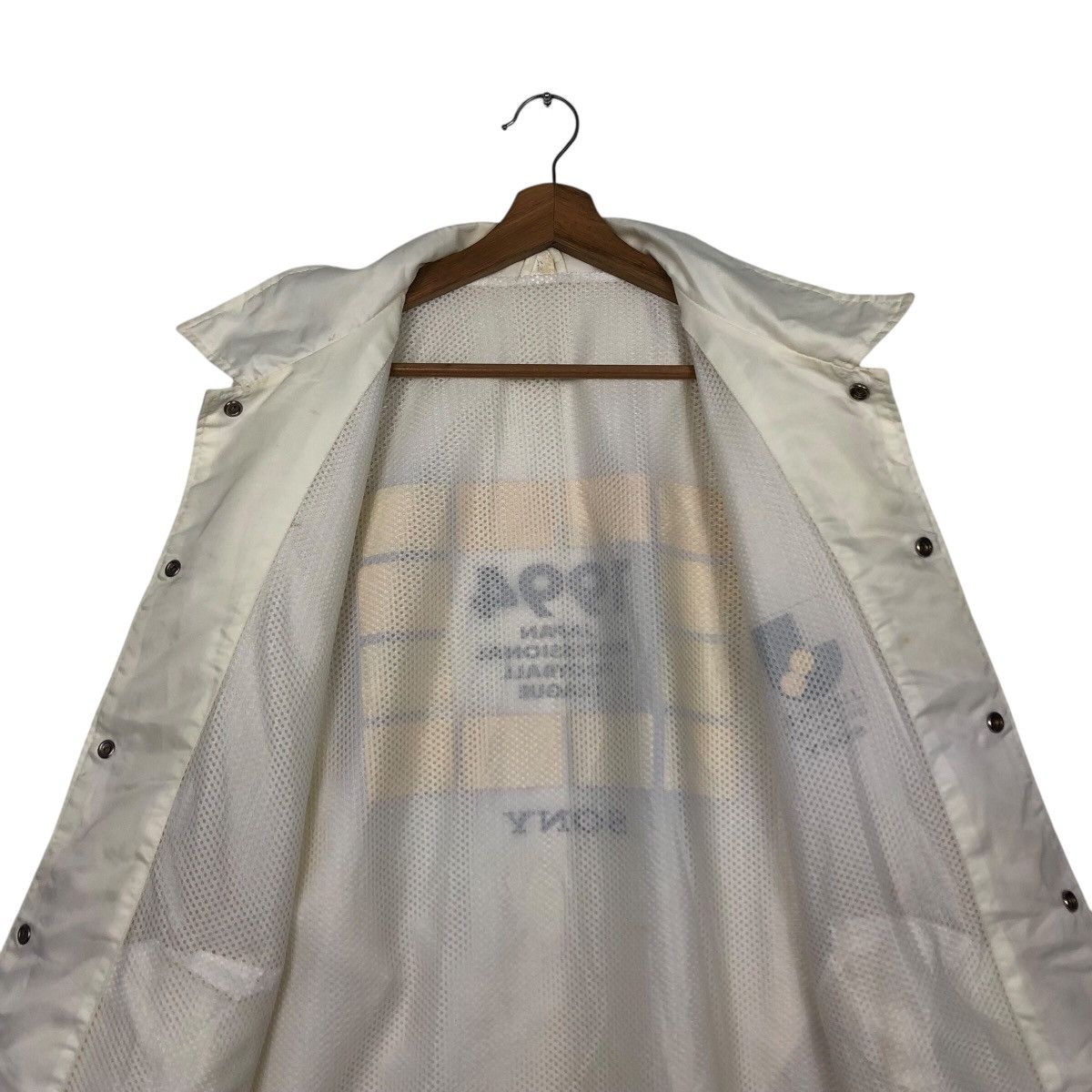 Japanese Brand Vintage 1994 J.League Sony Big Logo Sportswear Issey Miyake Size US M / EU 48-50 / 2 - 15 Thumbnail