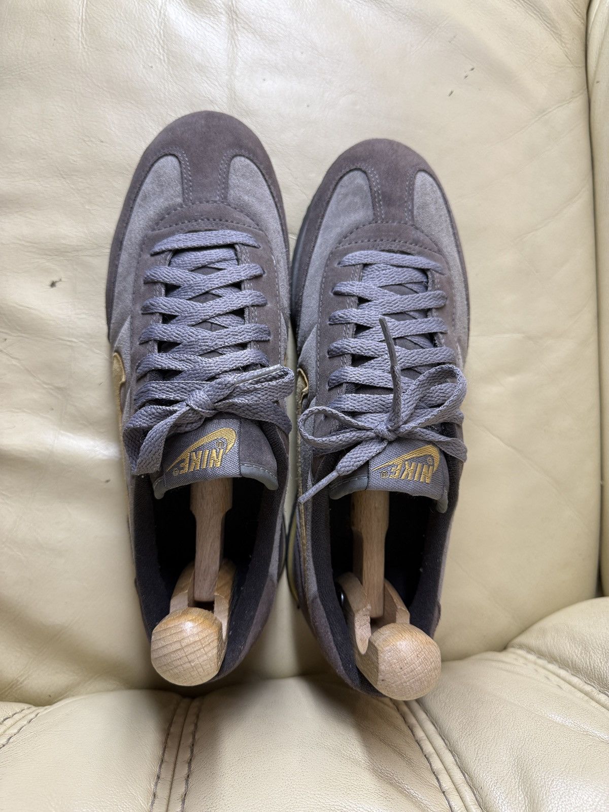 Nike Vibtage Nike Suede Sneackers Y2K RARE Size US 9.5 / EU 42-43 - 5 Thumbnail