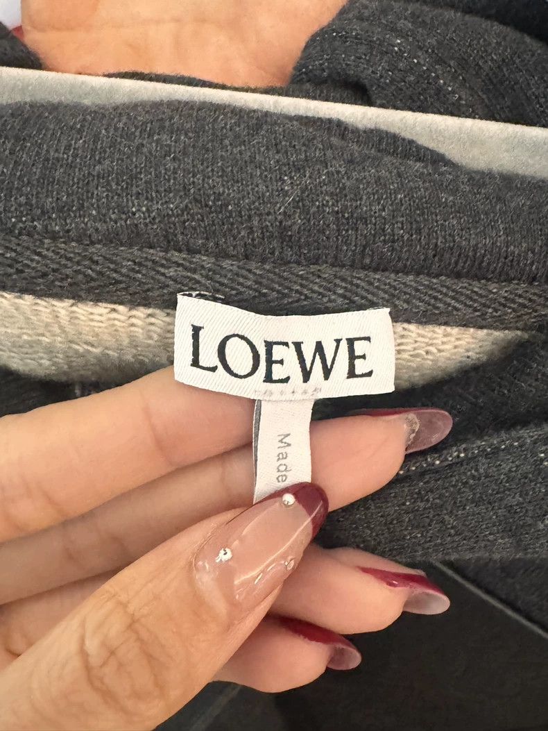 Loewe Loewe Black and gray short hooded sweater Size M / US 6-8 / IT 42-44 - 3 Thumbnail