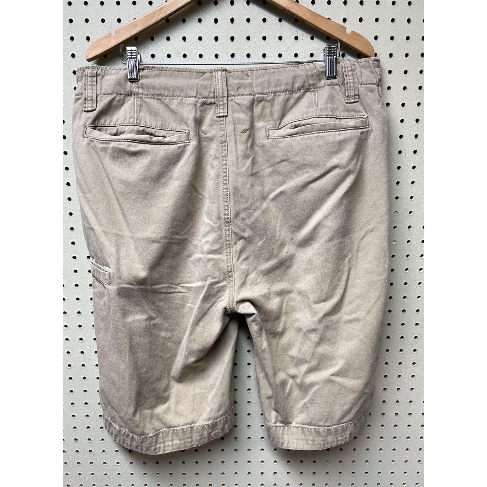 Nautica Nautica Jeans Co. Shorts Mens 36 Tan Khaki Cotton Pocket Cargo Pocket Flat Front Zip Casual Chino Regular Size US 36 / EU 52 - 2 Thumbnail