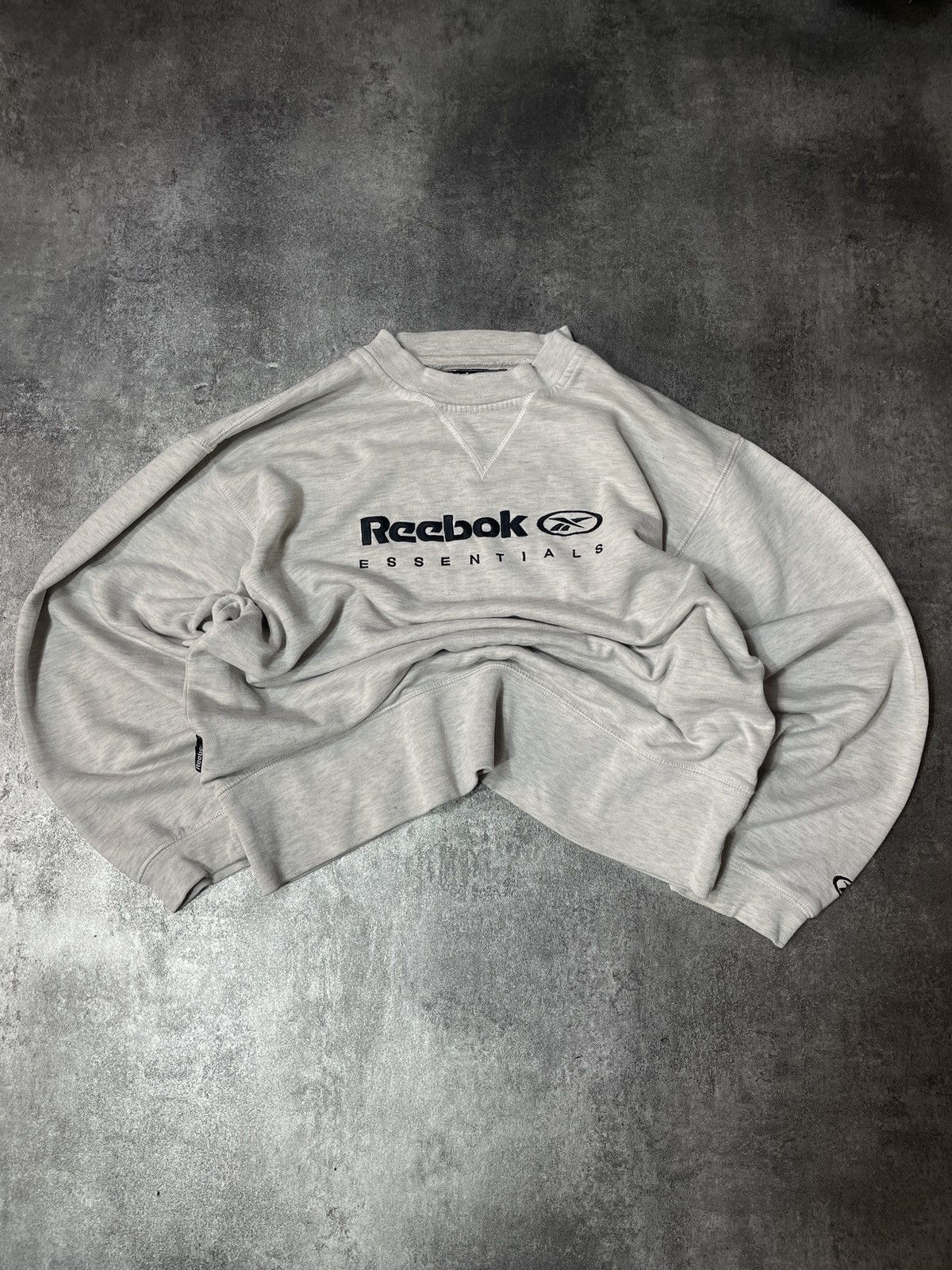Reebok 🔥RARE🔥Reebok Vintage Y2K Sweatshirt Crewneck Rare Boxy Fit Size US XS / EU 42 / 0 - 1 Thumbnail