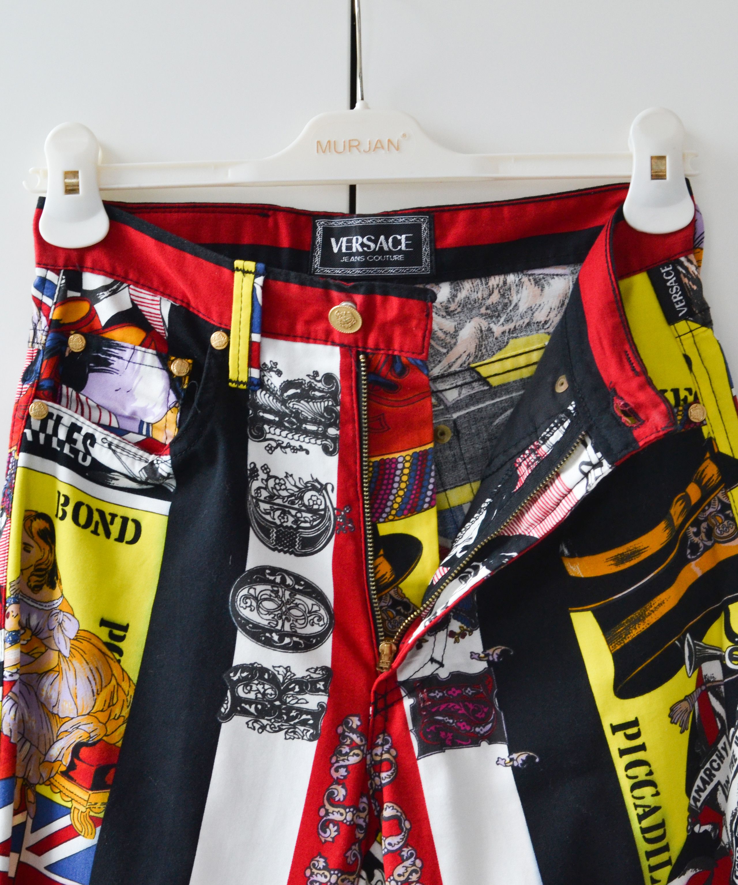 Versace Jeans Couture VERSACE Pants Printed Trousers Rock Beatles 90s Vintage Size 28" / US 6 / IT 42 - 9 Thumbnail
