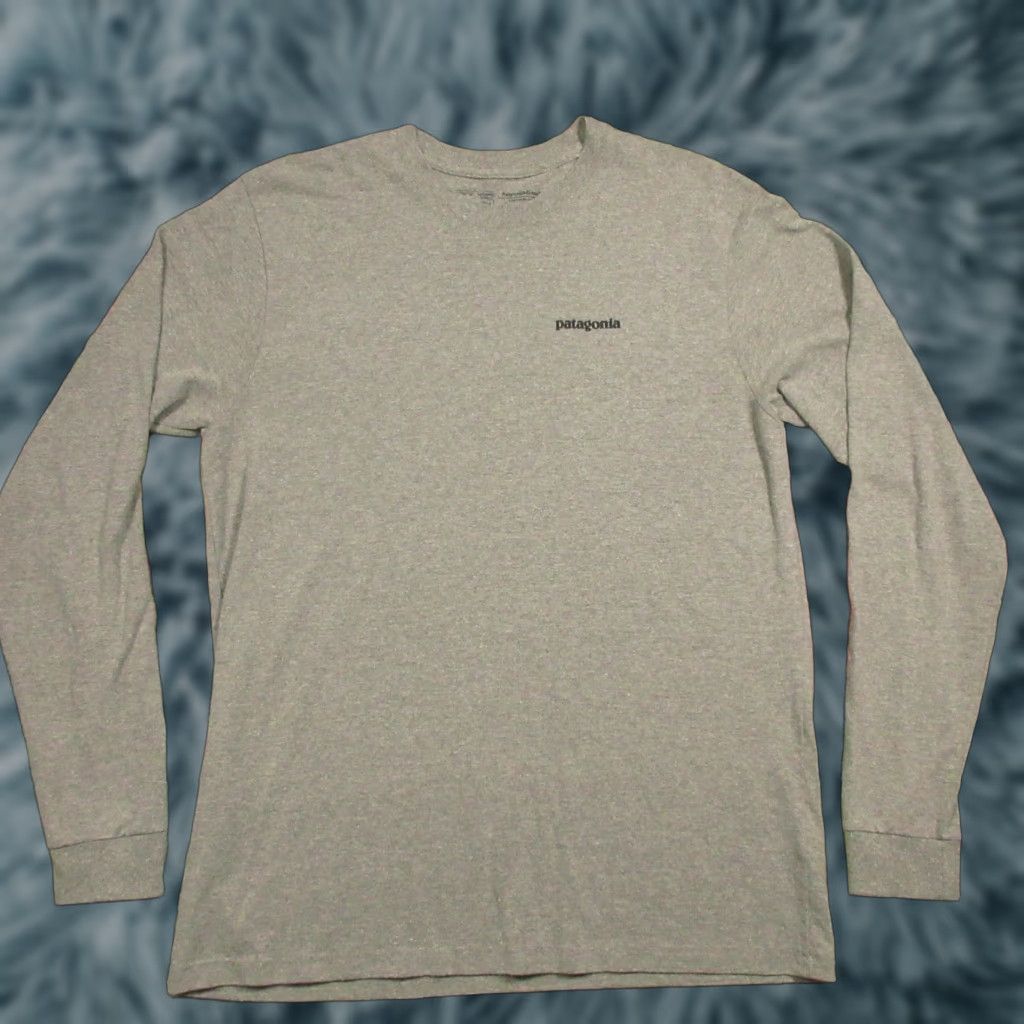 Patagonia Patagonia Shirt Mens M Long Sleeve Crew Logo All Seasons Outdoor Easy Care Gray Cotton Blend T-Shirt 2010-2019 Size US M / EU 48-50 / 2 - 1 Thumbnail