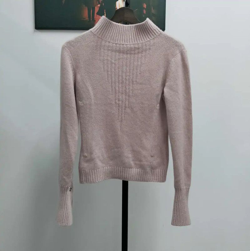 Chanel Chanel Pink Long Sleeve Sweater for Women 0089 Size M / US 6-8 / IT 42-44 - 1 Thumbnail