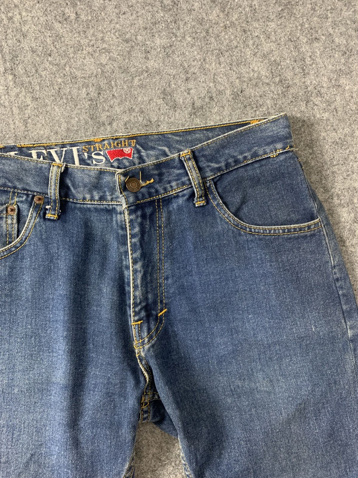 Levi's × Vintage Vintage Blue 'Levi's 505' Straight Fit Longpants Size US 33 - 5 Thumbnail