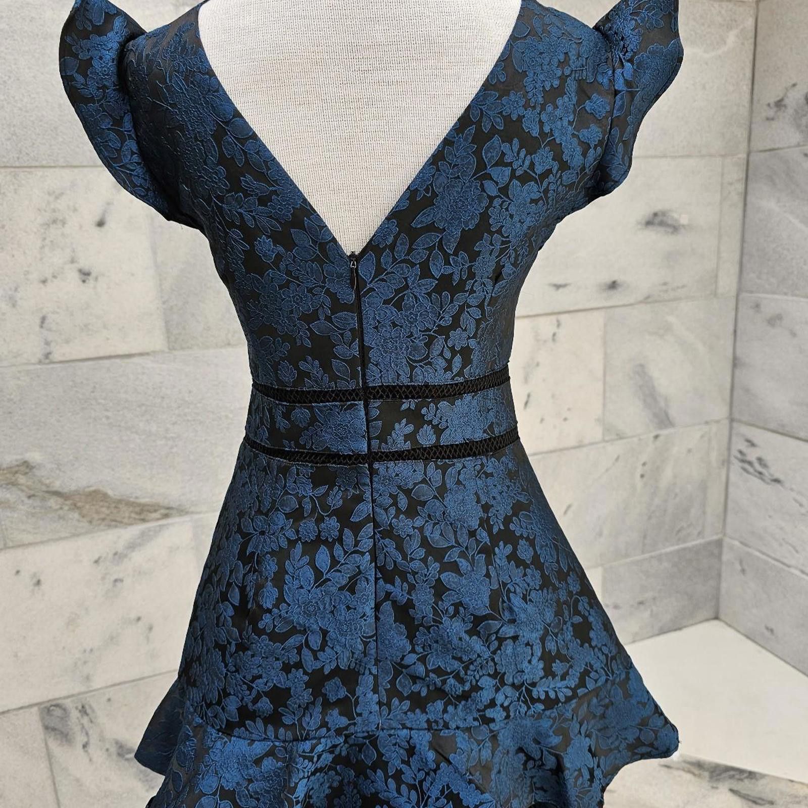 Lulus Lulus Women's Blue and Black Dress Size S / US 4 / IT 40 - 6 Thumbnail