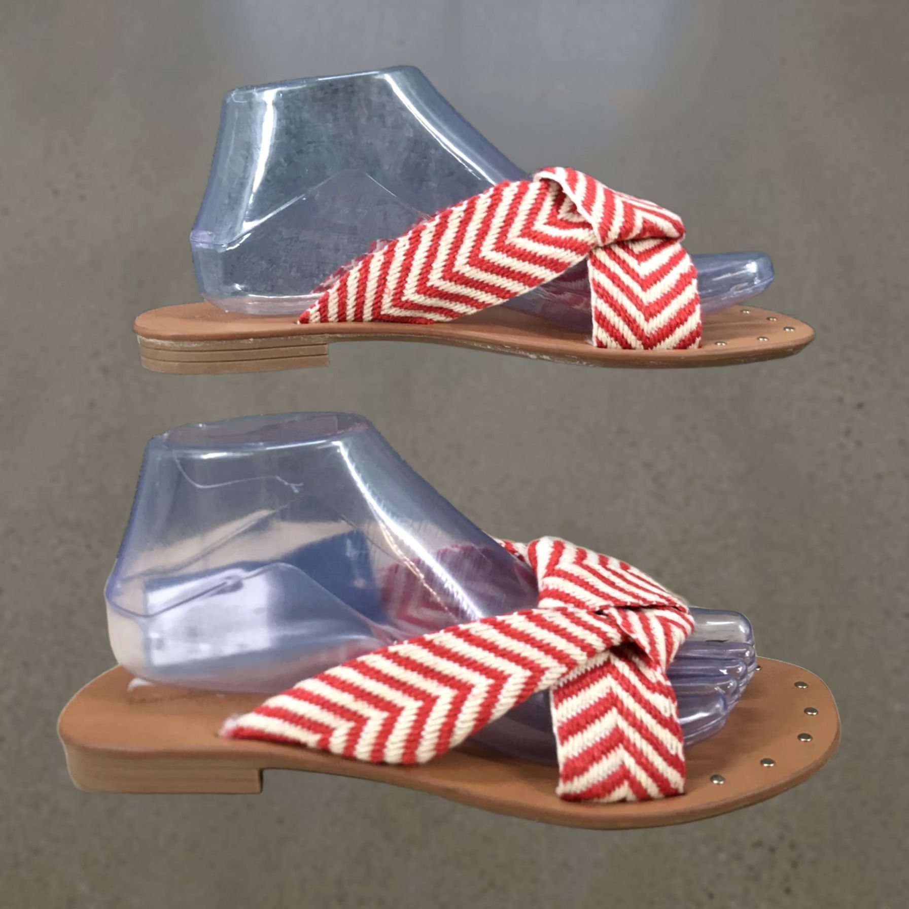 Vintage Universal Thread Sandals Womens 8 Chevron Print Slip On Red Flat Slide Knotted Casual Shoes Womens VINTAGE: No Size US 8 / IT 38 - 1 Thumbnail