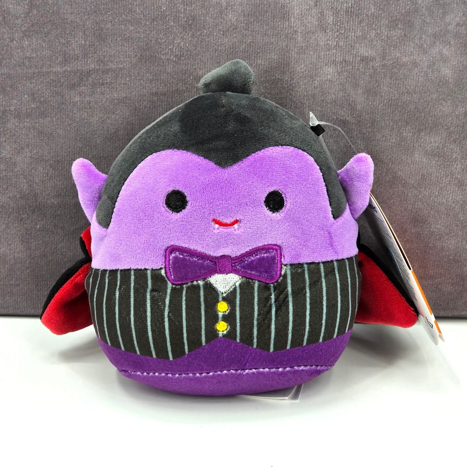 Other Squishmallows Osvaldo Halloween Dracula Bat Plush NWT #38 Size ONE SIZE - 1 Thumbnail