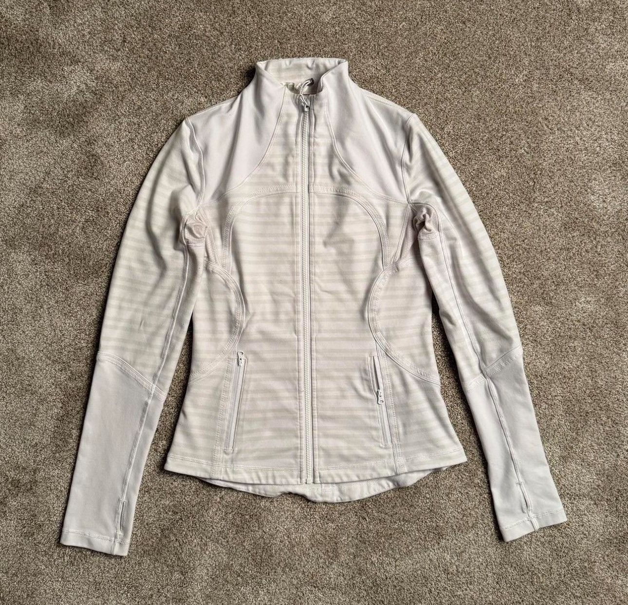 Lululemon LULULEMON “FEINT STRIPE” DEFINE JACKET Size M / US 6-8 / IT 42-44 - 1 Thumbnail