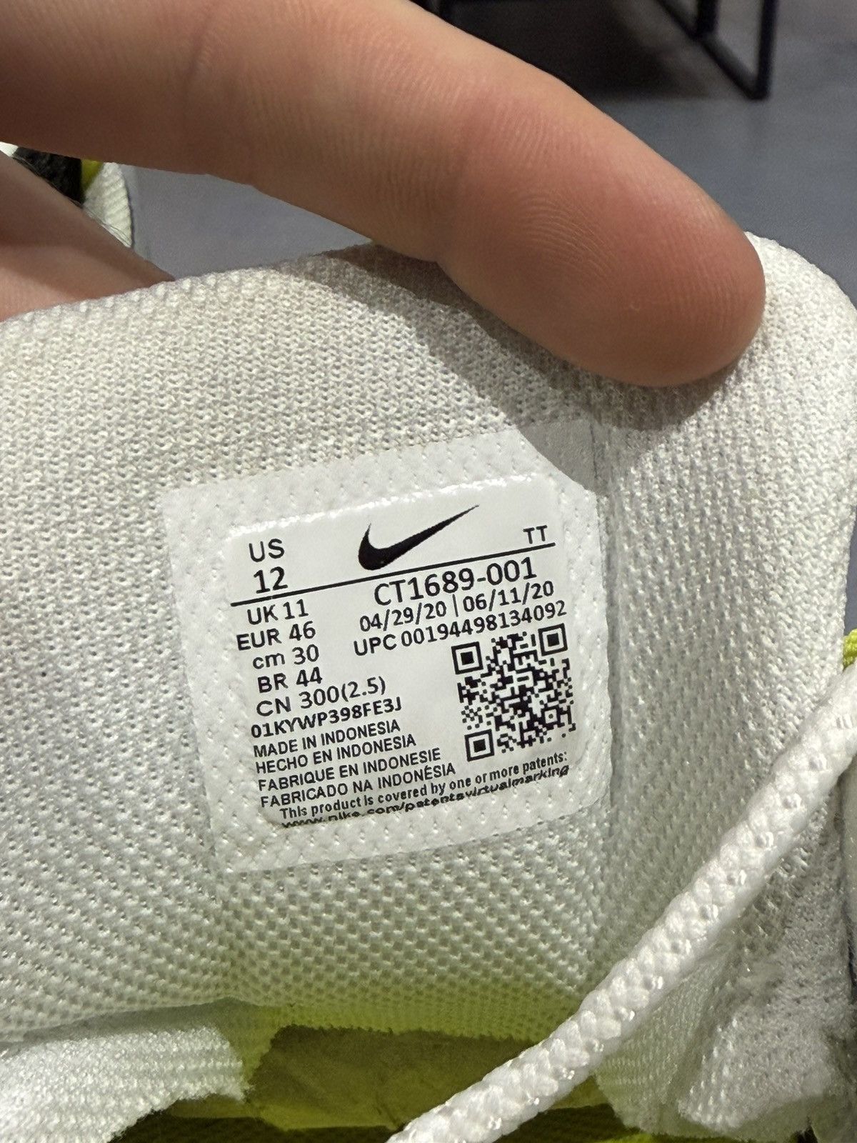 Nike Size 12 - Nike Air Max 95 OG Neon “2020” Size US 12 / EU 45 - 9 Thumbnail