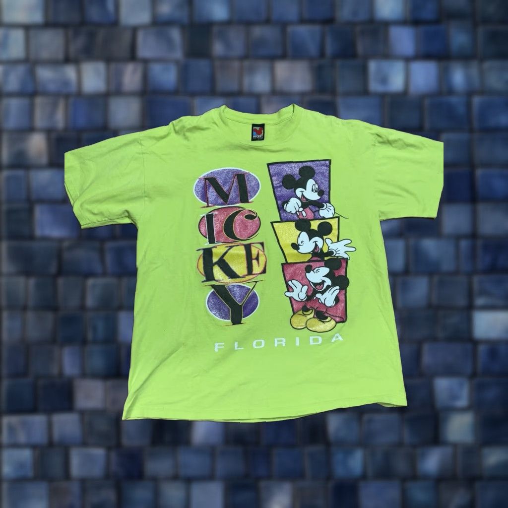 Mickey Unlimited VINTAGE Mickey Unlimited Mickey Mouse AOP Shirt Mens XL Neon Green 90s Cartoon Green Mens XL Mickey Mouse Size US XL / EU 56 / 4 - 1 Thumbnail