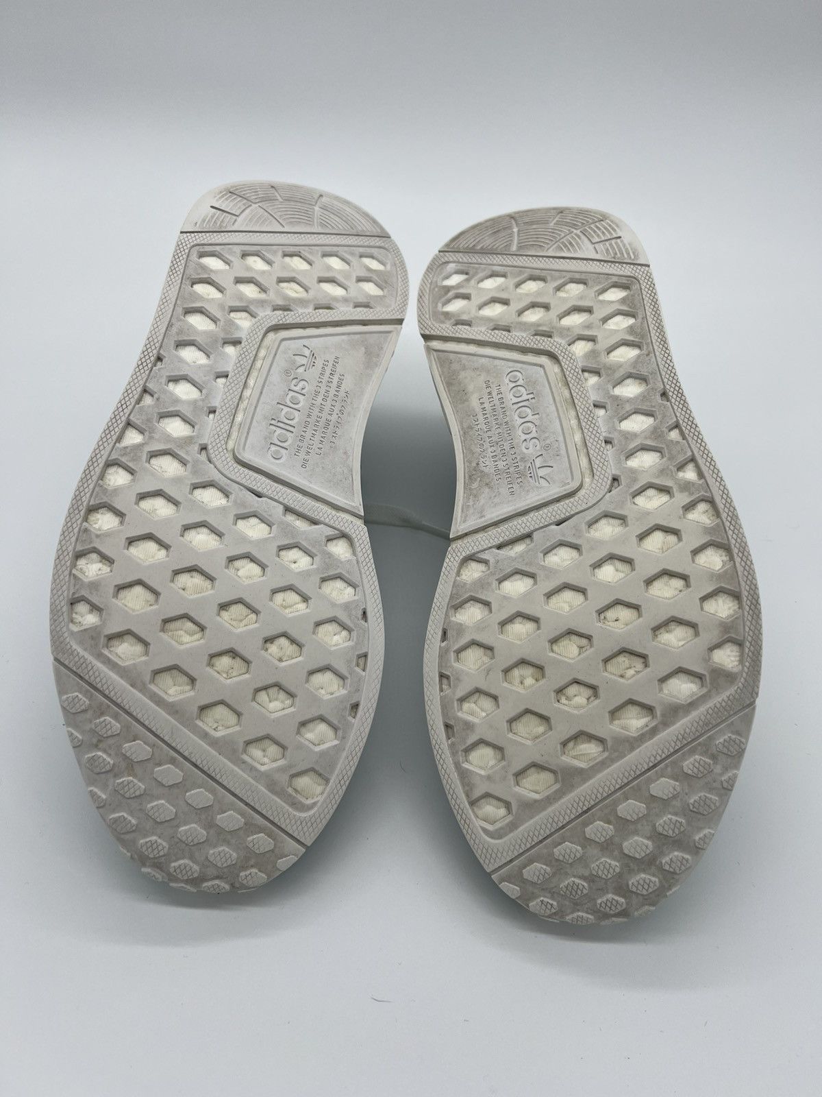 Adidas × Sneakersnstuff Sneakersnstuff x Adidas NMD_R1 primeknit “Datamosh” Size US 9.5 / EU 42-43 - 6 Thumbnail