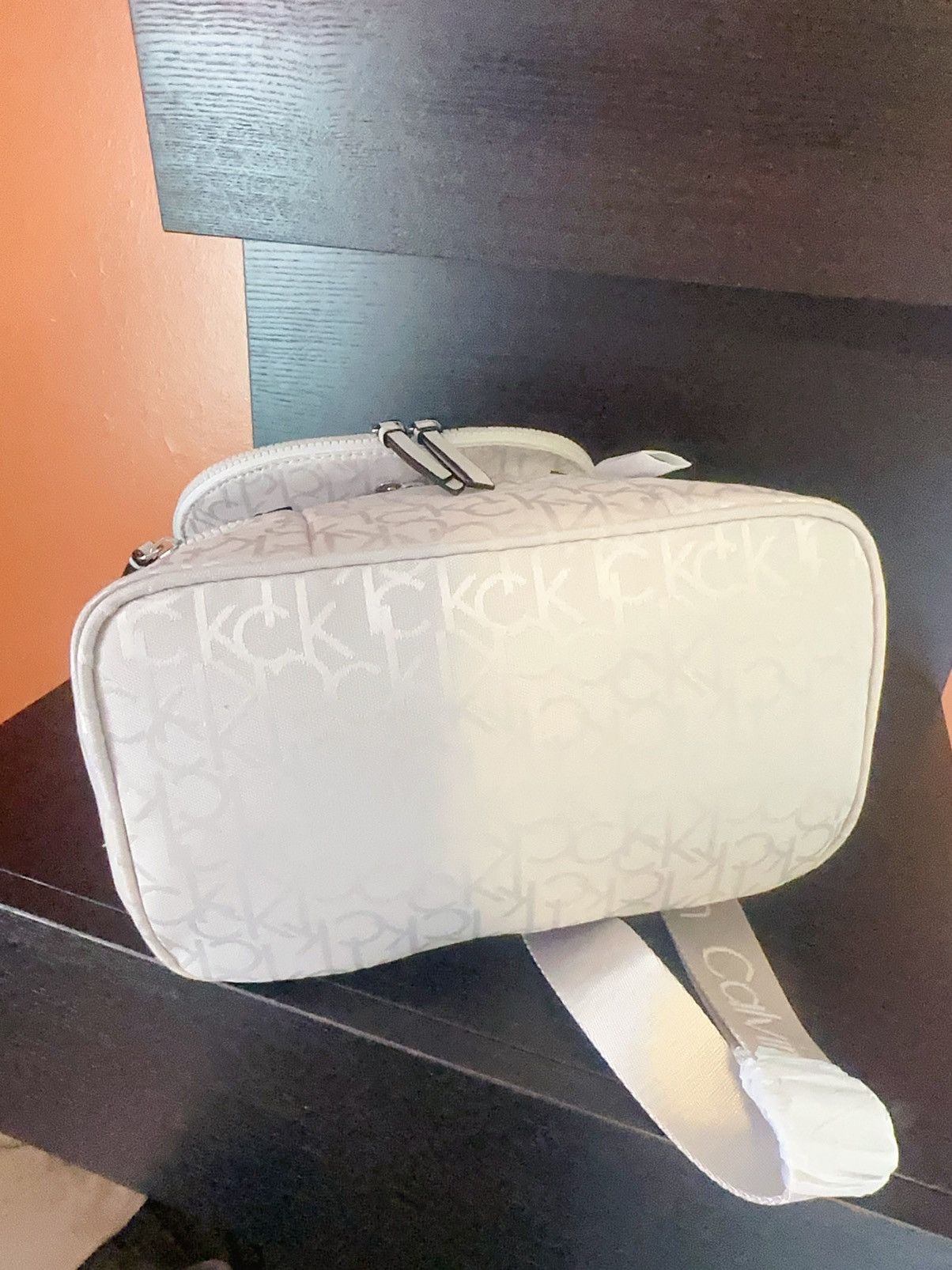 Calvin Klein $178 Calvin Klein Shine Convertible Zip-round Size ONE SIZE - 7 Thumbnail