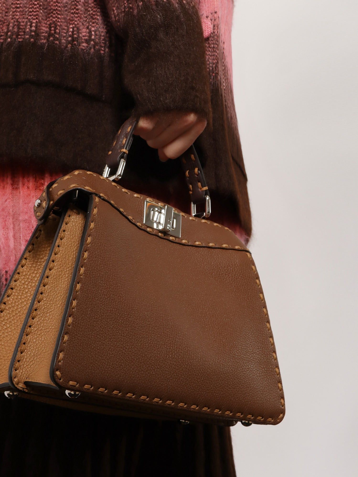 Fendi Peekaboo Iseeu Small Leather Shoulder Bag With Selleria Macro Stitching Size ONE SIZE - 1 Thumbnail