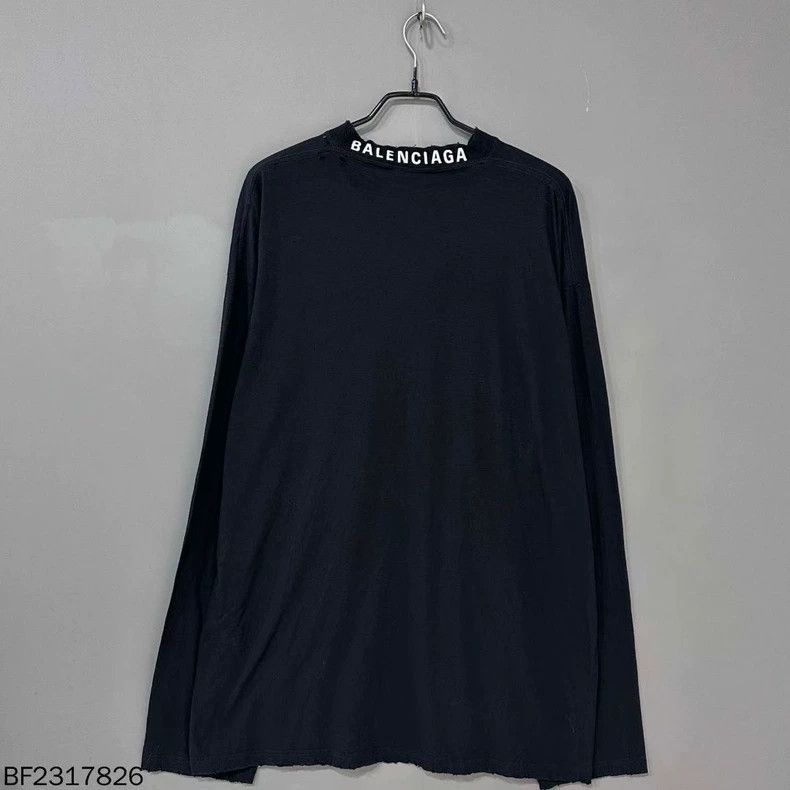 Balenciaga Balenciaga Solid color round neck logo pullover long sleev Size US L / EU 52-54 / 3 - 3 Thumbnail