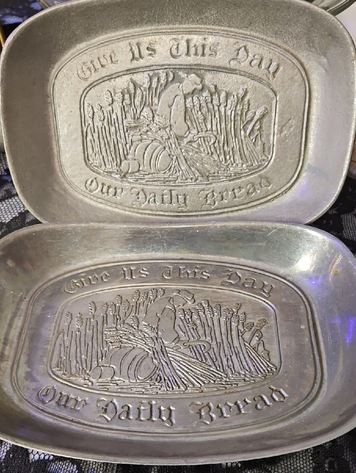 Other Our Daily Bread Embossed Metal Dish Set 2 Piece, 2 Makers Size ONE SIZE - 1 Thumbnail