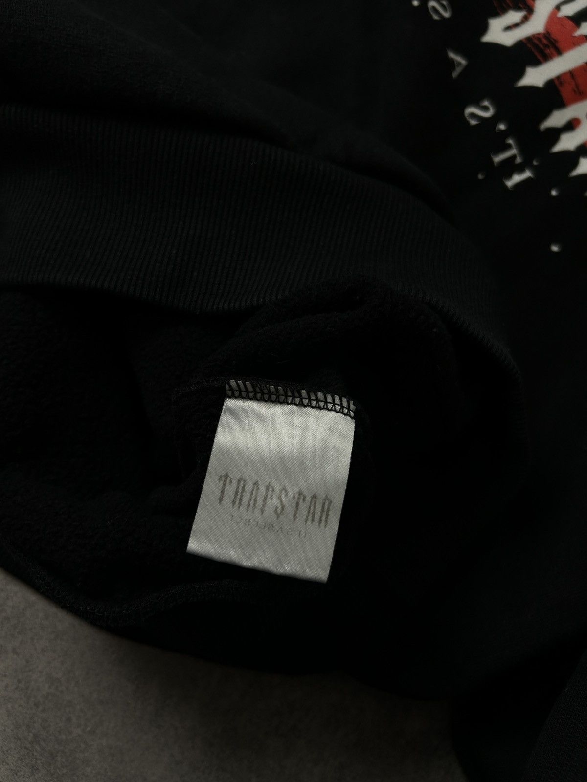 Trapstar London Trapstar London big logo hoodies paint mens Size US S / EU 44-46 / 1 - 5 Thumbnail