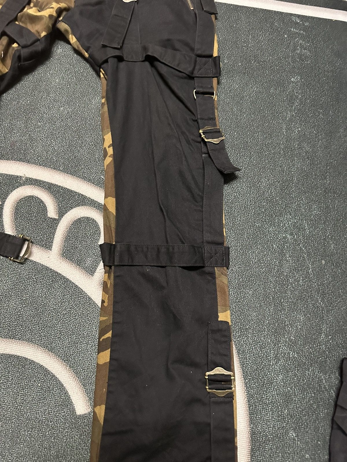 Japanese Brand Ideology hybrid bondage camo punk pants Size US 32 / EU 48 - 8 Thumbnail