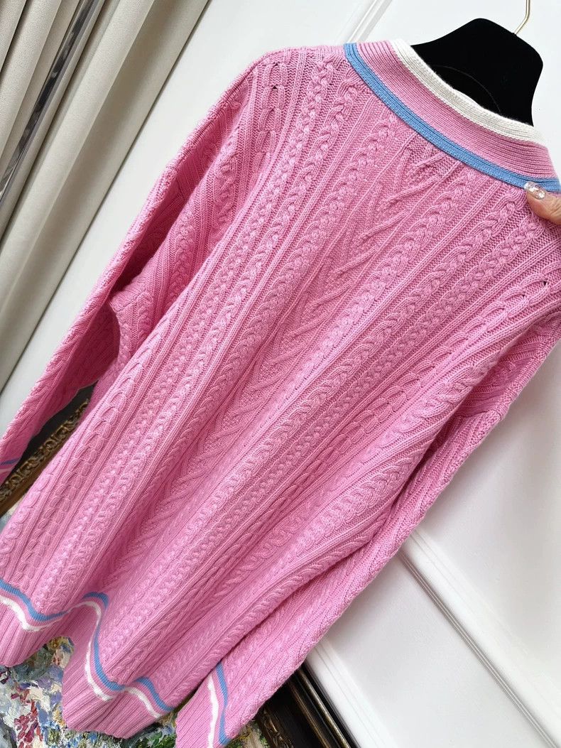 Chanel Chanel 23p spring and summer preview pink blue border v-ne Size XS / US 0-2 / IT 36-38 - 3 Thumbnail