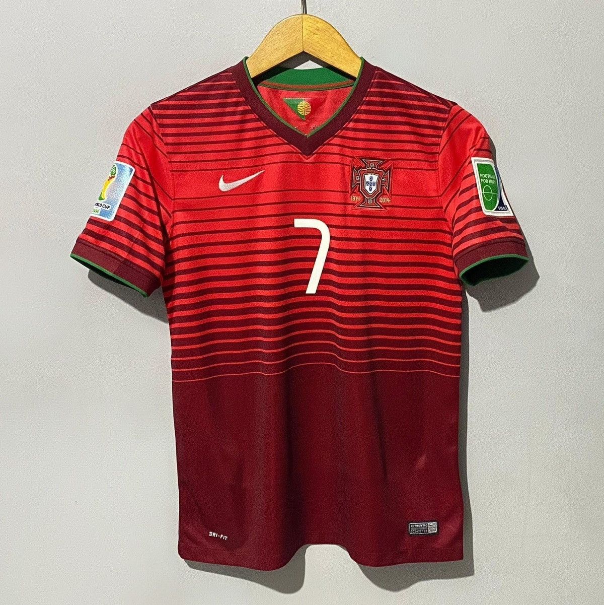 Nike Portugal World Cup 2014 Home Jersey Cristiano Ronaldo Size US XS / EU 42 / 0 - 1 Thumbnail