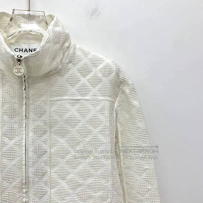 Chanel Chanel White diamond checkered stand-up collar zipper long Size XS / US 0-2 / IT 36-38 - 3 Thumbnail
