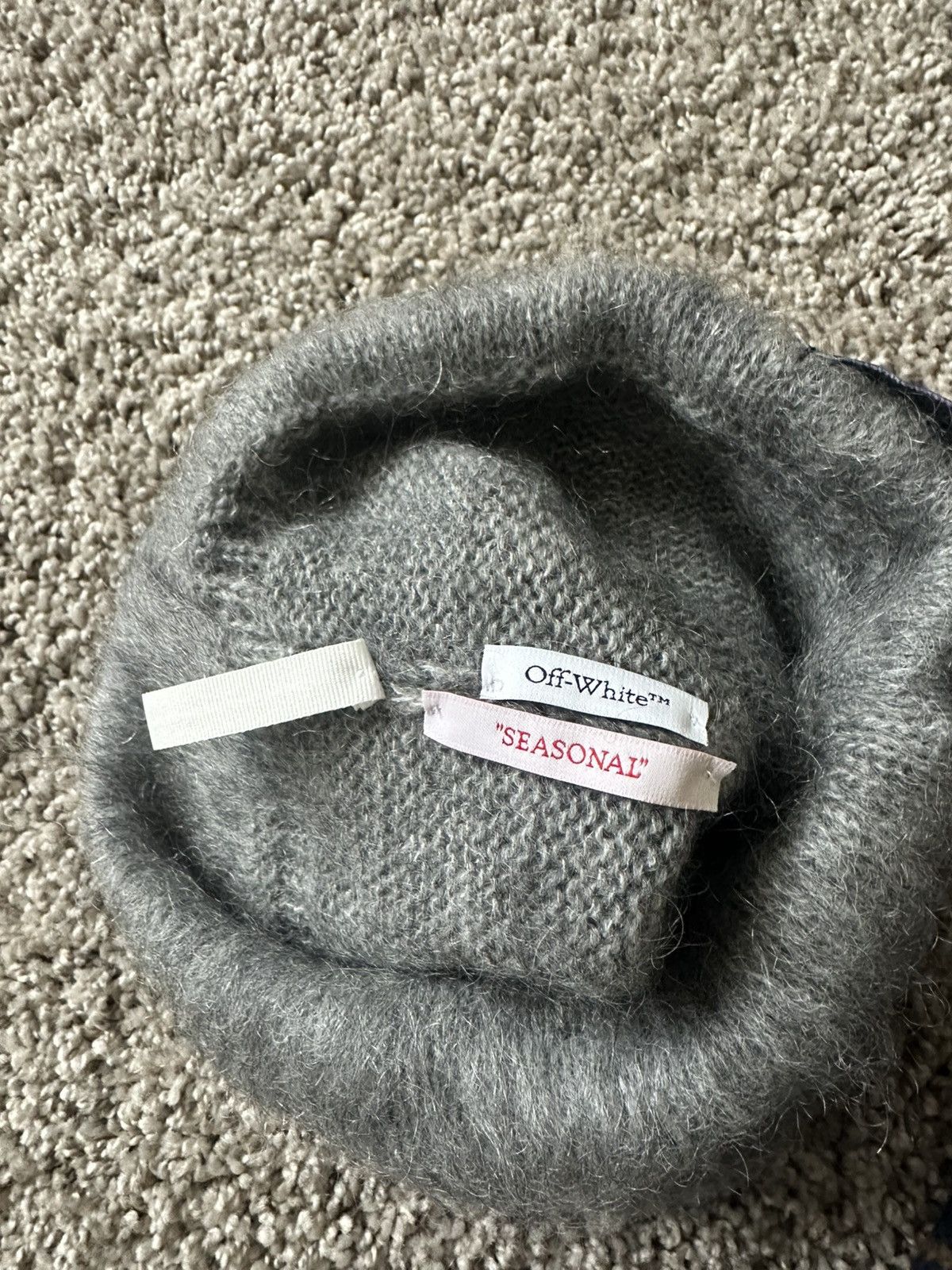 Off-White Brush Knitted Beanie Hat Size ONE SIZE - 4 Thumbnail
