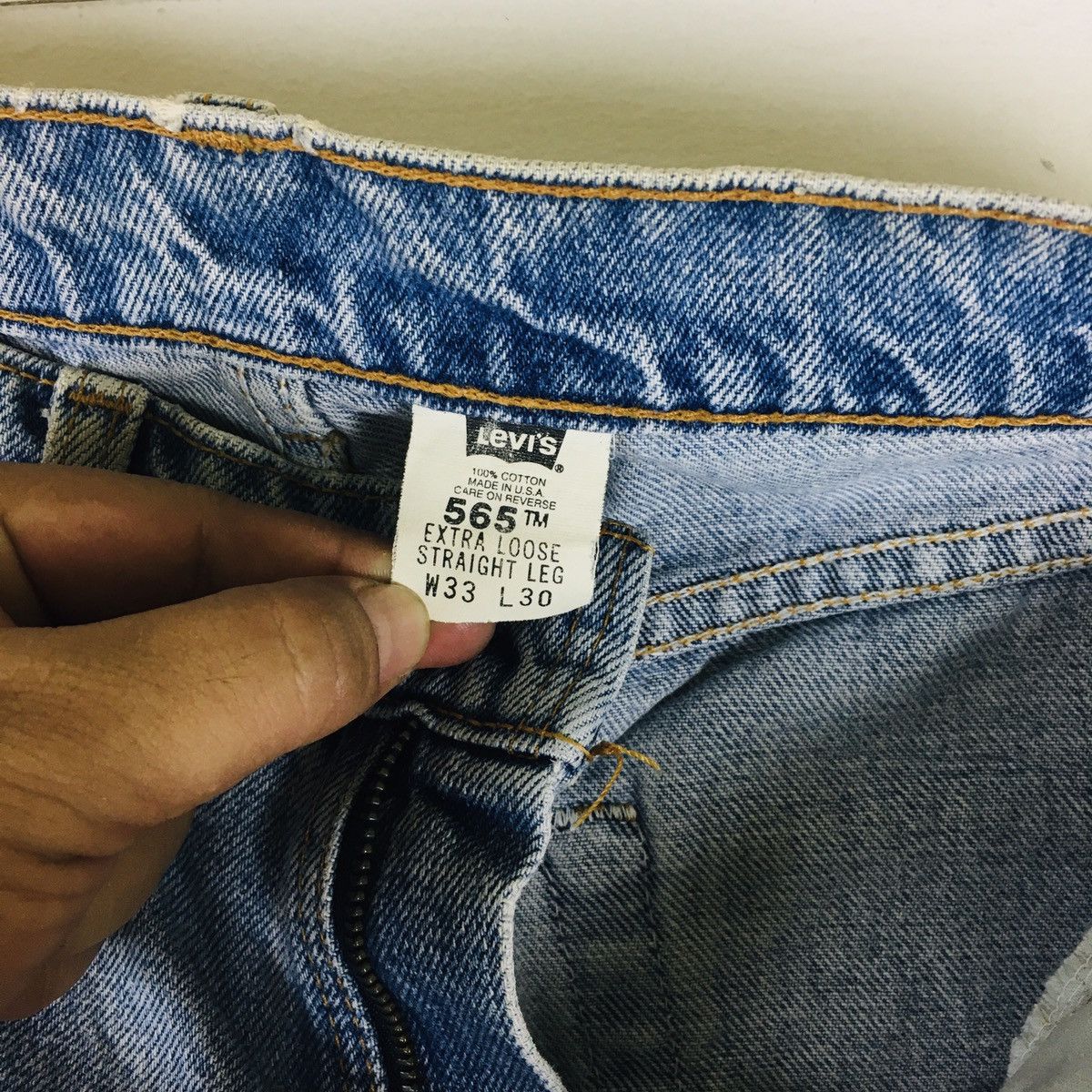 Levi's Vintage 90s Levi’s 565 Extra Loose Straight Leg Size US 33 - 11 Thumbnail