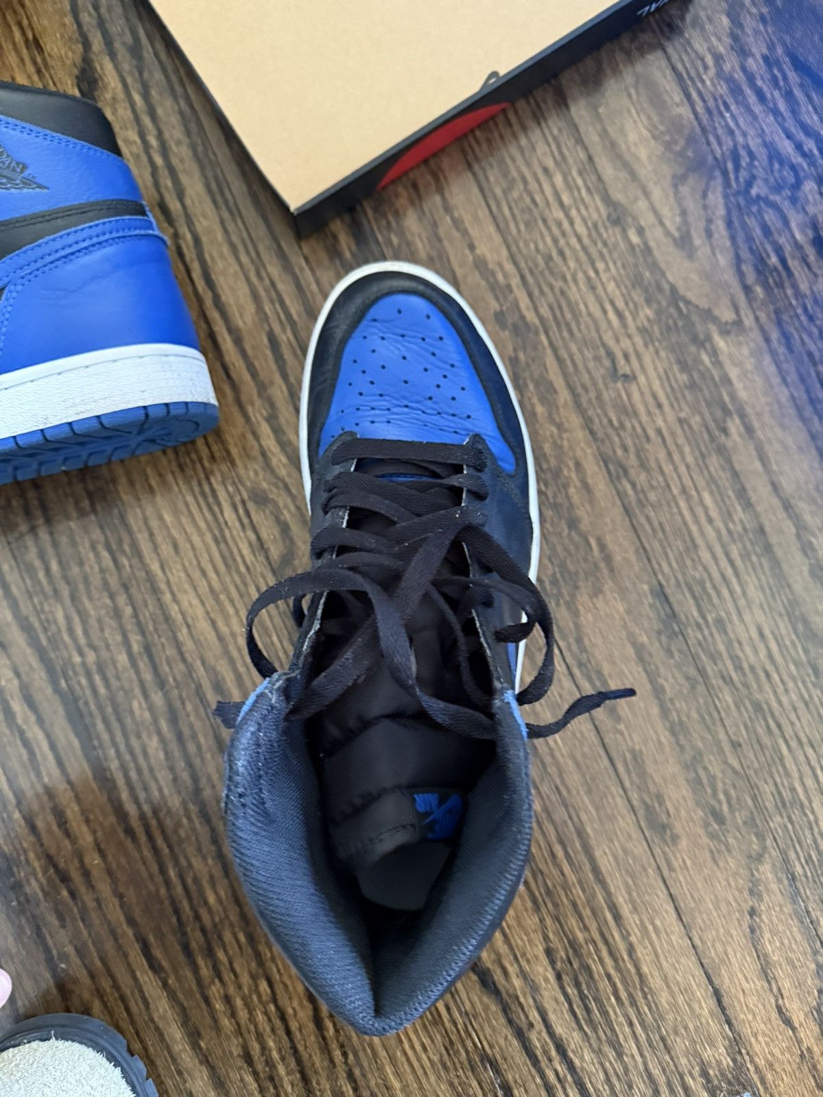 Jordan Brand Jordan 1 royal 2017 Size US 11 / EU 44 - 7 Thumbnail