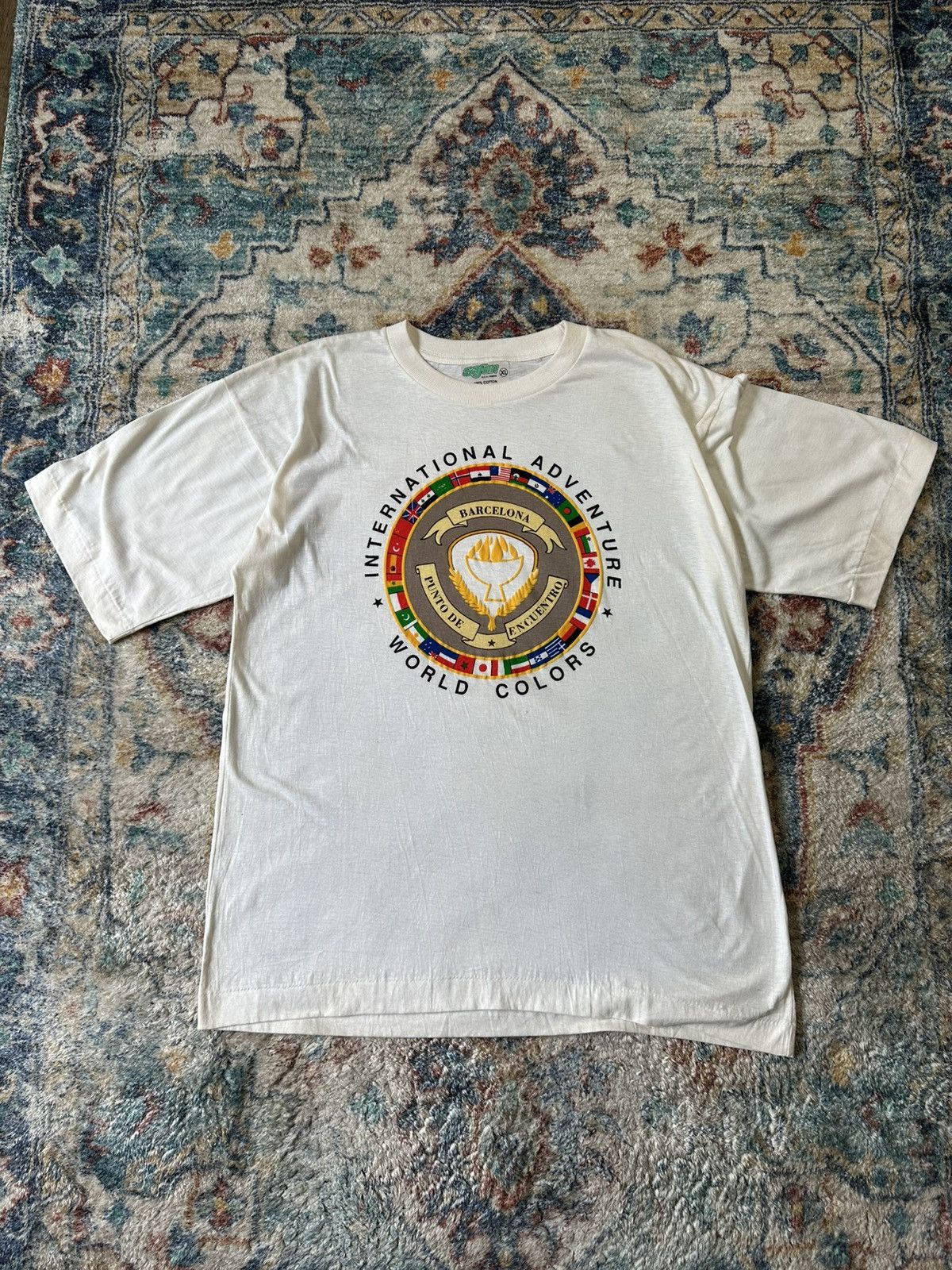 Vintage Vintage International Adventure Flags T-shirt Size XL Size US XL / EU 56 / 4 - 1 Thumbnail
