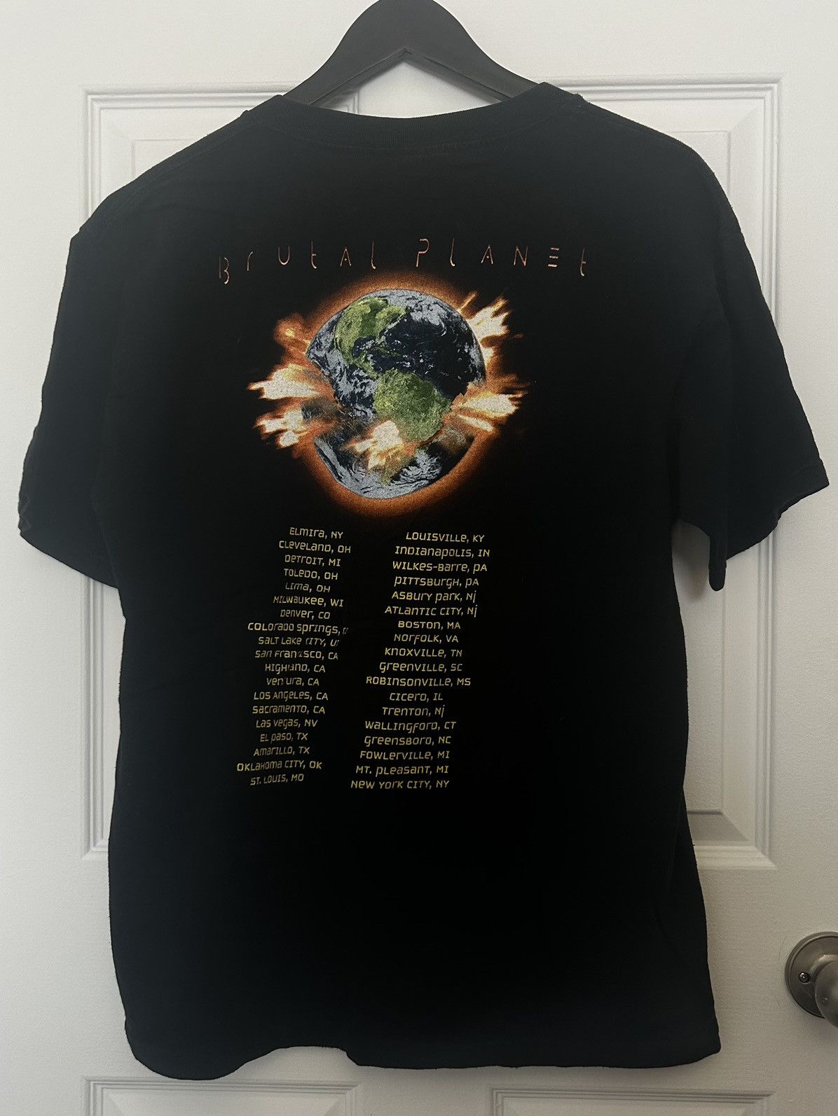 Vintage 2000 Alice Cooper Brutal Planet Tour Tee Size US L / EU 52-54 / 3 - 5 Thumbnail