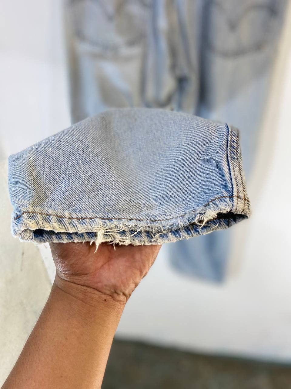 Levi's vintage levis 550 relaxed fit distressed denim Size US 39 - 4 Thumbnail