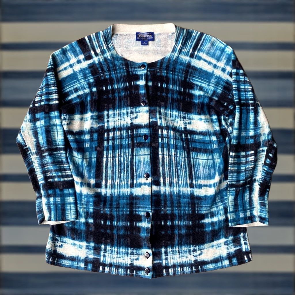 Pendleton VINTAGE Pendleton Cardigan Sweater Geometric Blue Wool Button Round Neck Long Sleeve Medium Womens Size M / US 6-8 / IT 42-44 - 1 Thumbnail