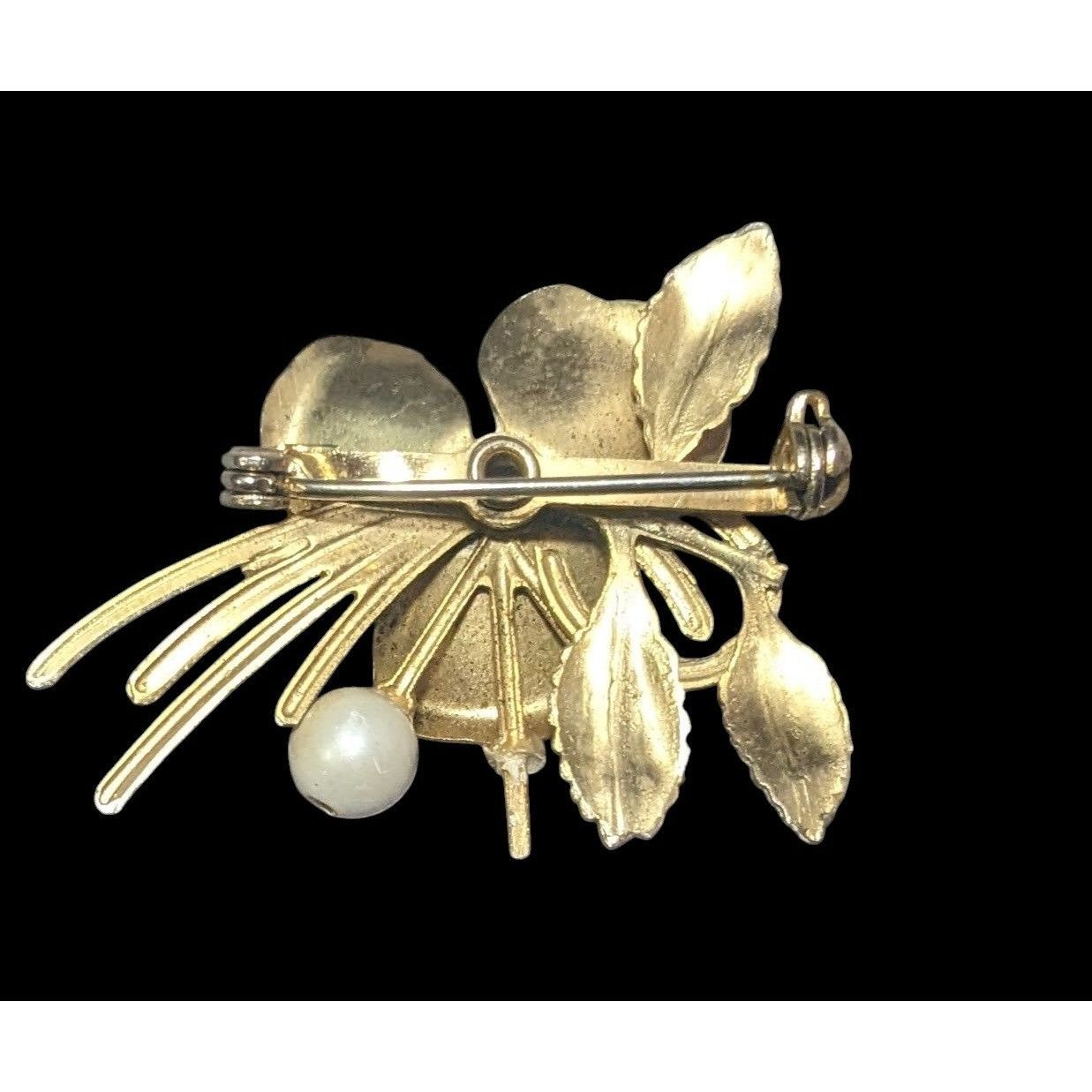 Other Vintage Cream And Gold Tone Whimsical Fantasy Floral Brooch Size ONE SIZE - 4 Thumbnail
