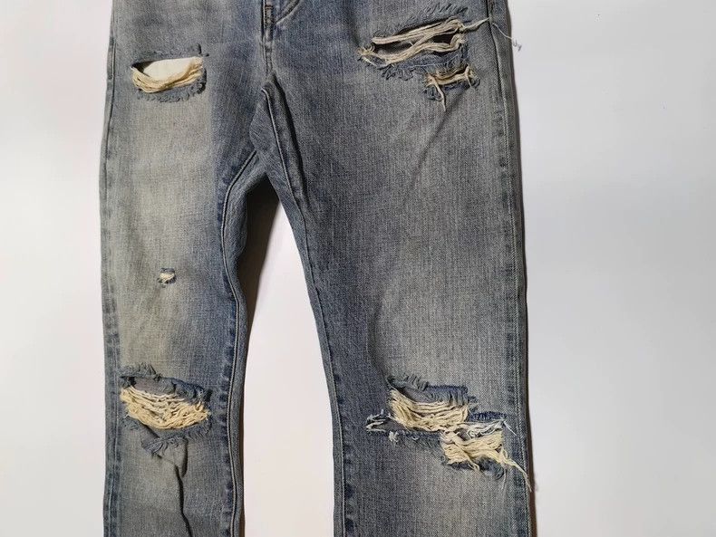 Saint Laurent Paris Saint Laurent Paris 16ssD10 knife cuts and damages jeans-25 Size US 30 / EU 46 - 7 Thumbnail