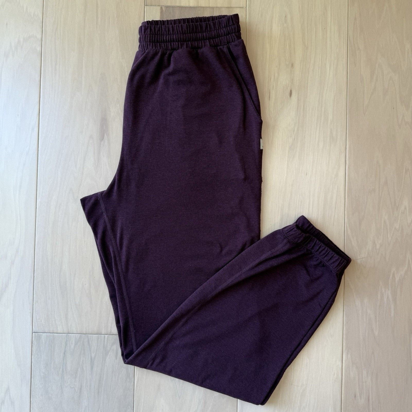 Vuori Vuori Boyfriend Jogger Women's S Magenta Comfy Sweatpants Size 27" / US 4 / IT 40 - 2 Thumbnail
