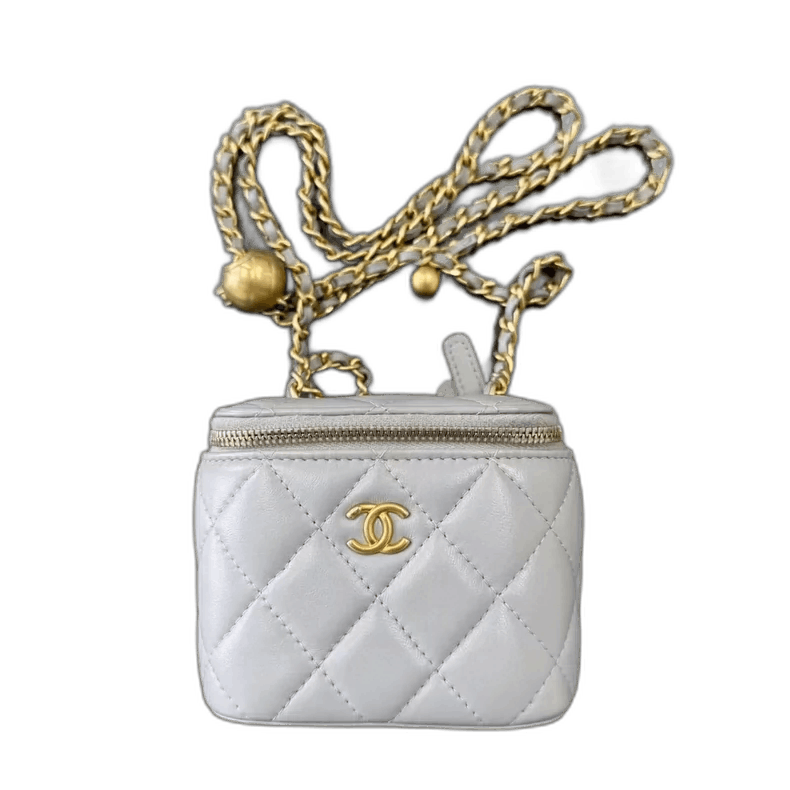 Chanel Chanel Gray Leather Makeup Bag with Chain Strap-yf Size ONE SIZE - 1 Thumbnail